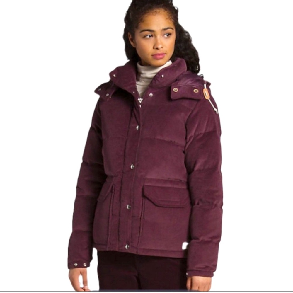 NWOT North Face Womens Sierra Down Corduroy
Parka burgundy Size S